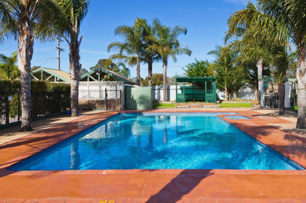 Sandhurst Motel Carrum Downs Kültér fotó