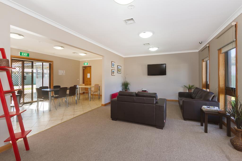 Sandhurst Motel Carrum Downs Kültér fotó
