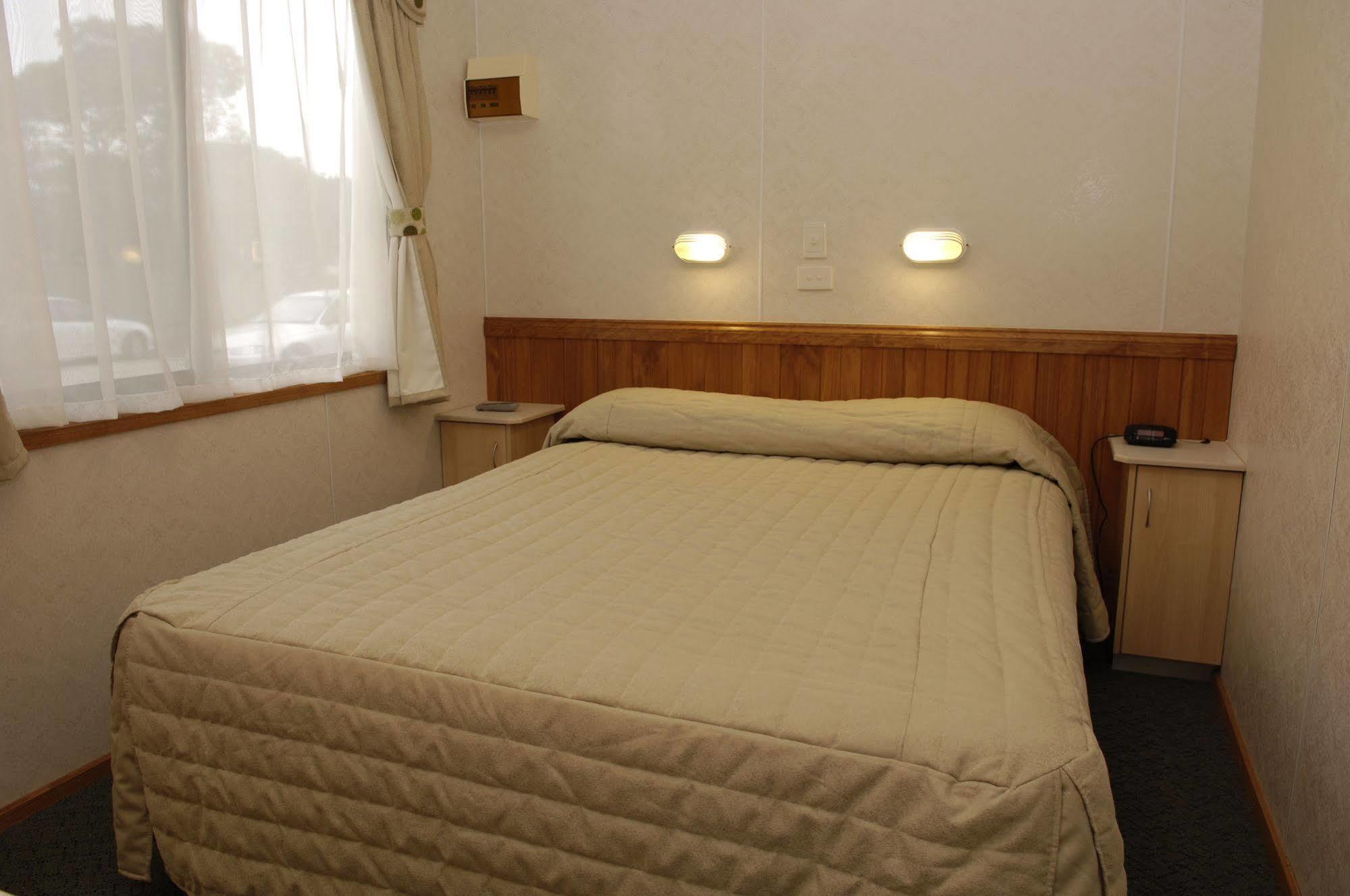 Sandhurst Motel Carrum Downs Kültér fotó