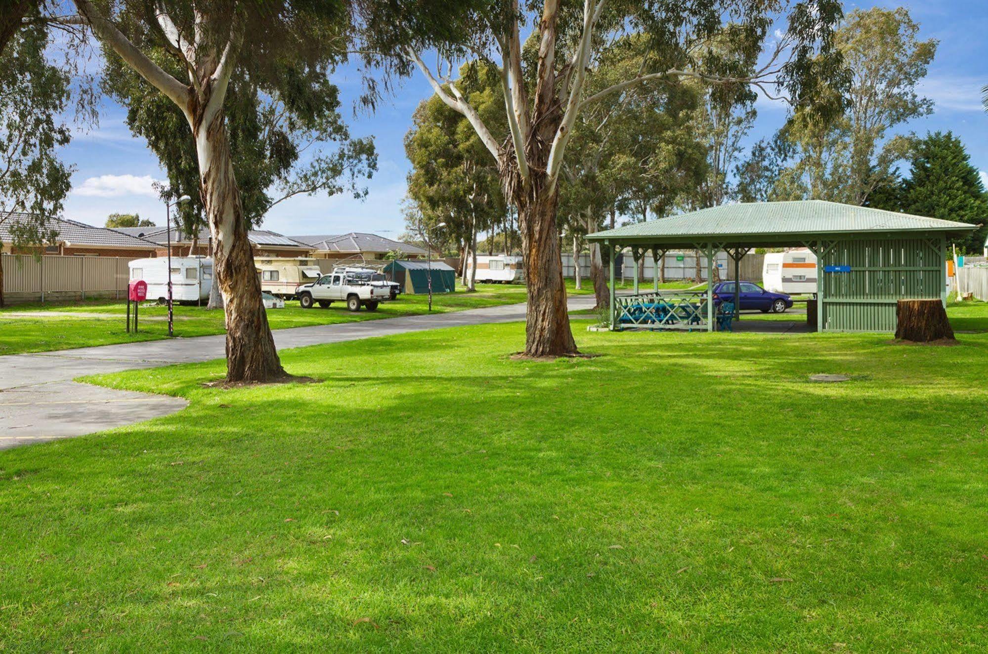 Sandhurst Motel Carrum Downs Kültér fotó