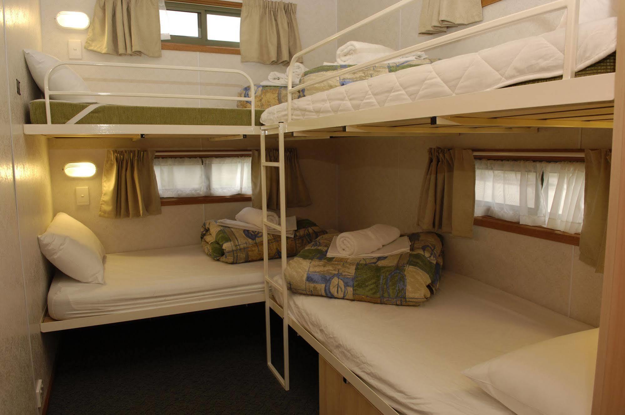 Sandhurst Motel Carrum Downs Kültér fotó